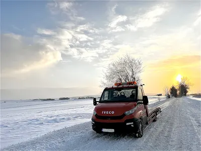 Pomoc Drogowa - Ostrowiec Świętokrzyski | ️Auto Holowanie 24h | Laweta | Transport uszkodzonego samochodu auta | Assistance